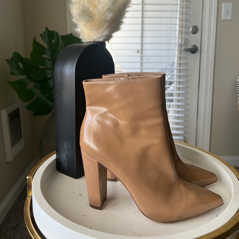 Jessica Simpson tan ankle boots